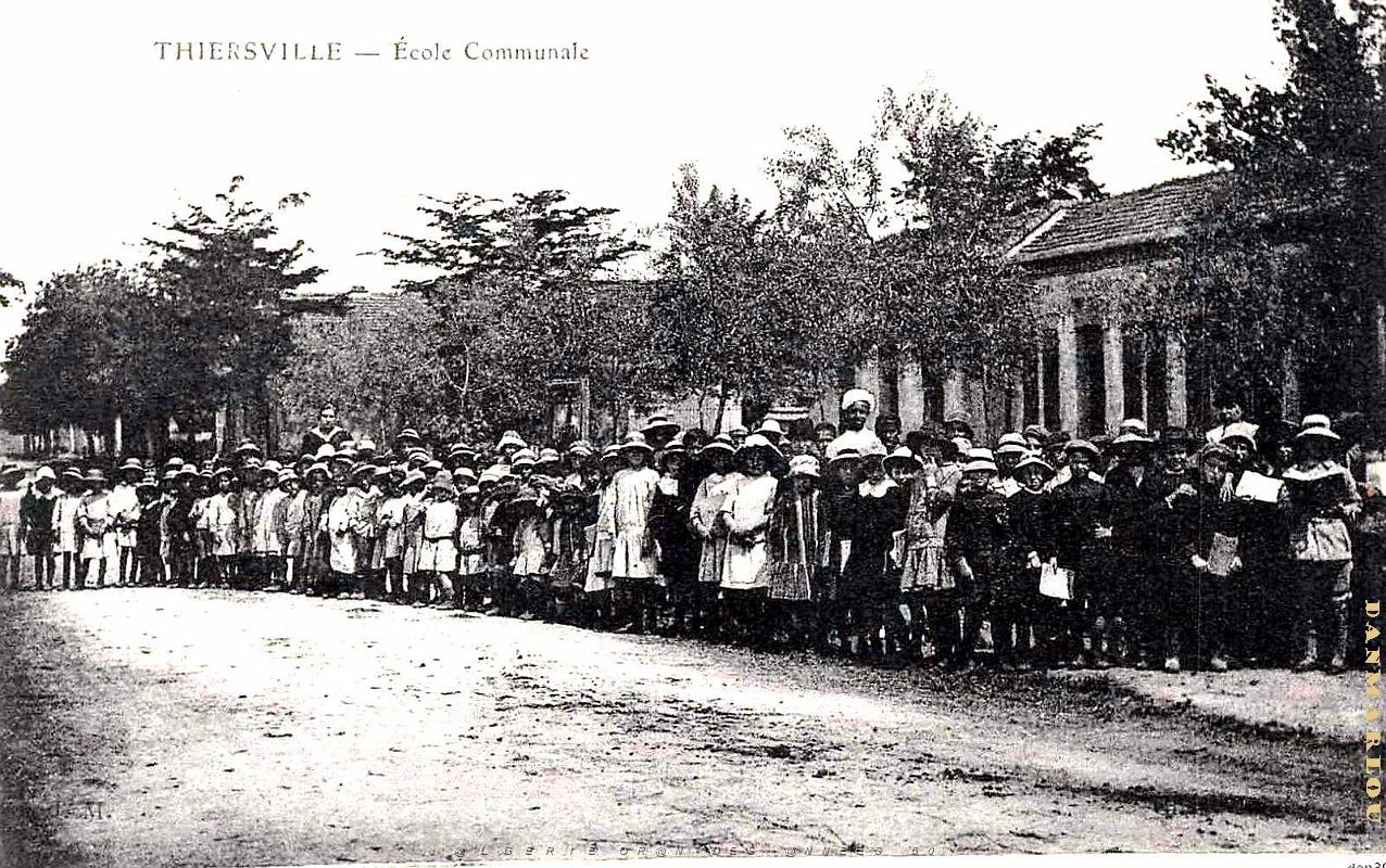 2276- Thiersville - Ecole Communale.jpg